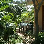 Panzió Stanza In Con Giardino Vista Mare