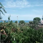 Stanza In Con Giardino Vista Mare Panzió