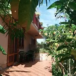 Stanza In Con Giardino Vista Mare Panzió Cefalù