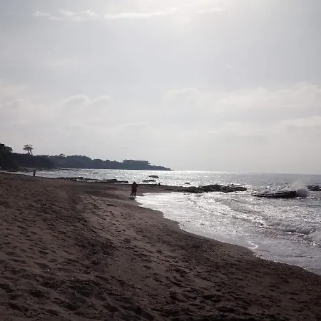 Stanza In Con Giardino Vista Mare Oda ve Kahvaltı *