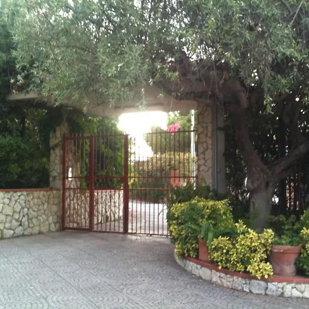 Oda ve Kahvaltı Stanza In Con Giardino Vista Mare