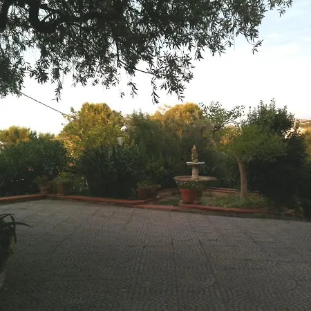 Stanza In Con Giardino Vista Mare Oda ve Kahvaltı Cefalù