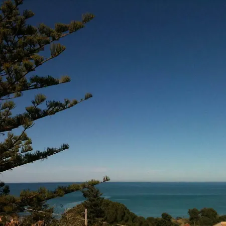 Stanza In Con Giardino Vista Mare Oda ve Kahvaltı Cefalù