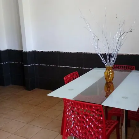 Stanza In Con Giardino Vista Mare Oda ve Kahvaltı Cefalù